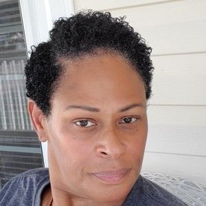 Meet your Posher, Aprill